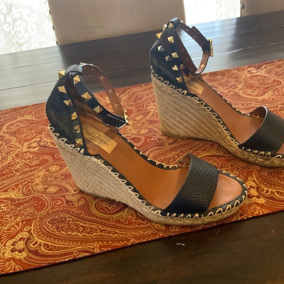 Valentino Rockstud black Espadrille Sandals,size 37, worn 4-5 times  $890, - Picture 4 of 11